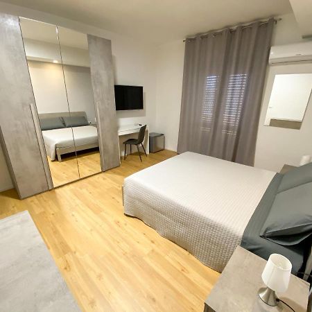 The Shell Guest House Alghero Bagian luar foto