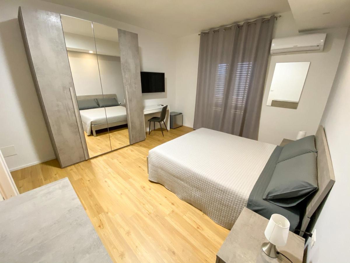 The Shell Guest House Alghero Bagian luar foto