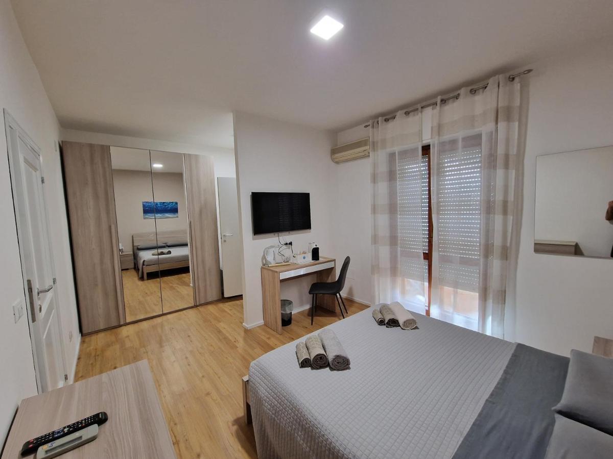 The Shell Guest House Alghero Bagian luar foto