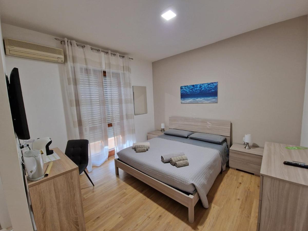 The Shell Guest House Alghero Bagian luar foto